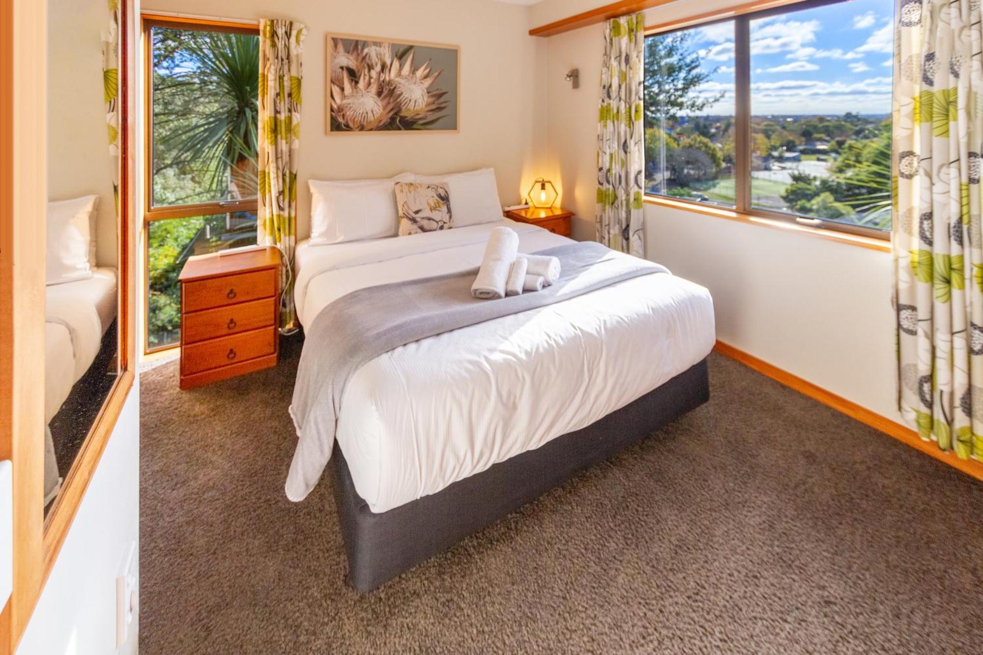 Sherwood Lodge 4-Bedroom Holiday Home With Spectacular Views كريستتشيرش المظهر الخارجي الصورة