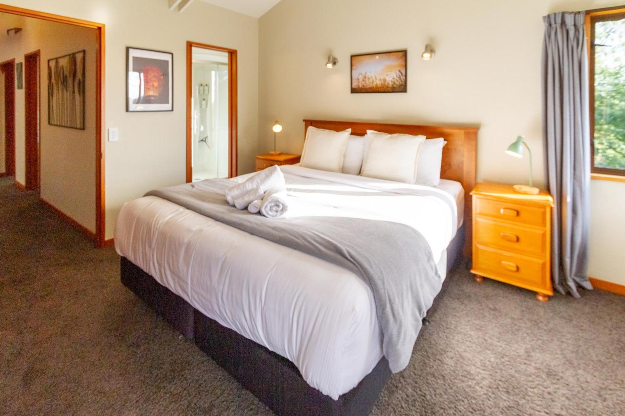 Sherwood Lodge 4-Bedroom Holiday Home With Spectacular Views كريستتشيرش المظهر الخارجي الصورة